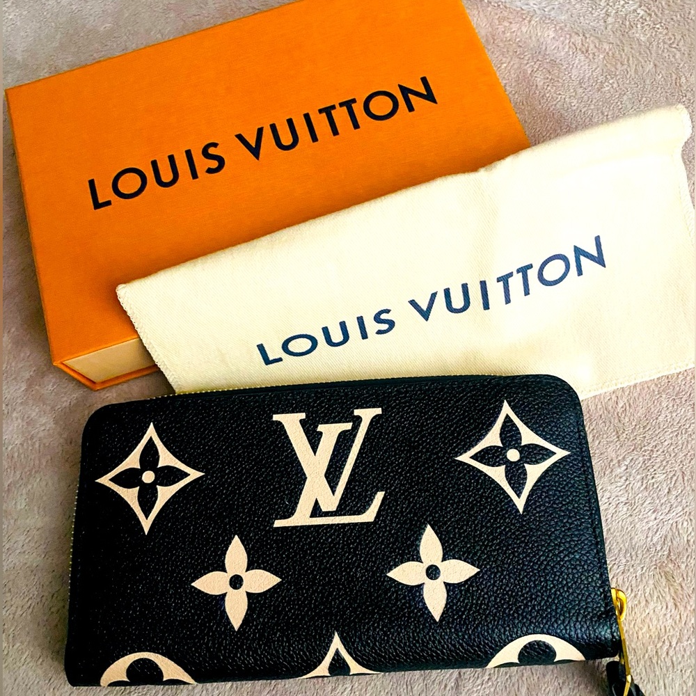 Louis Vuitton Zippy Wallet